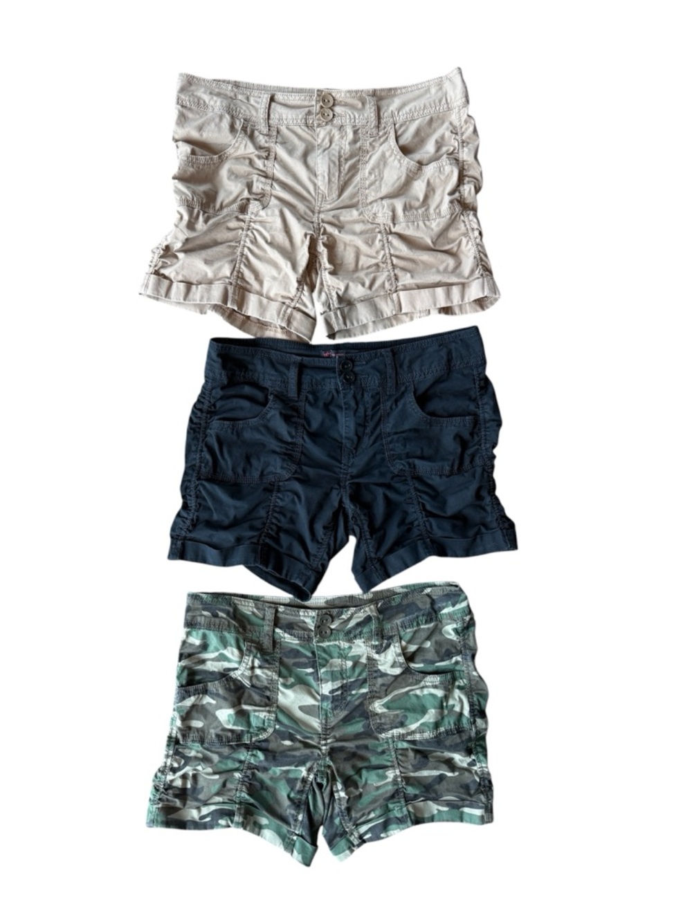 No Boundaries Bundle of 3 Ruched Elastic Detail Cuffed Size 7 Camo Black Shorts